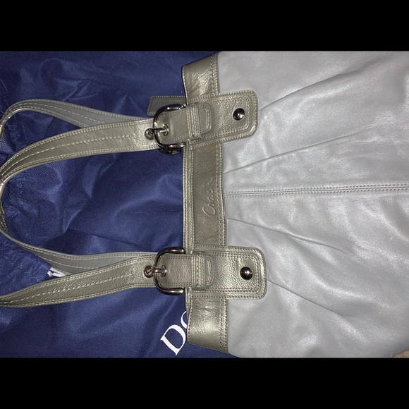 Authentic Coach bag. - Picture 8 of 8